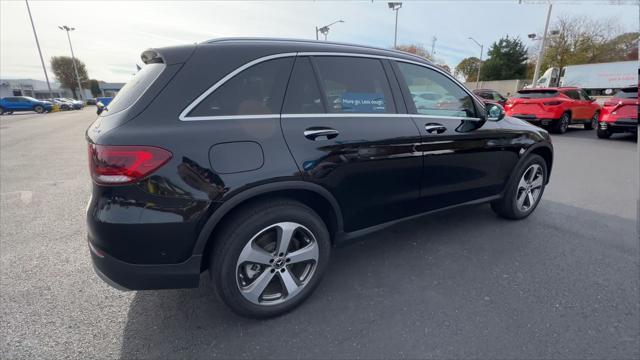 used 2022 Mercedes-Benz GLC 300 car, priced at $33,880