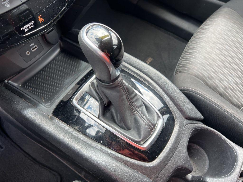 used 2020 Nissan Rogue car, priced at $15,887