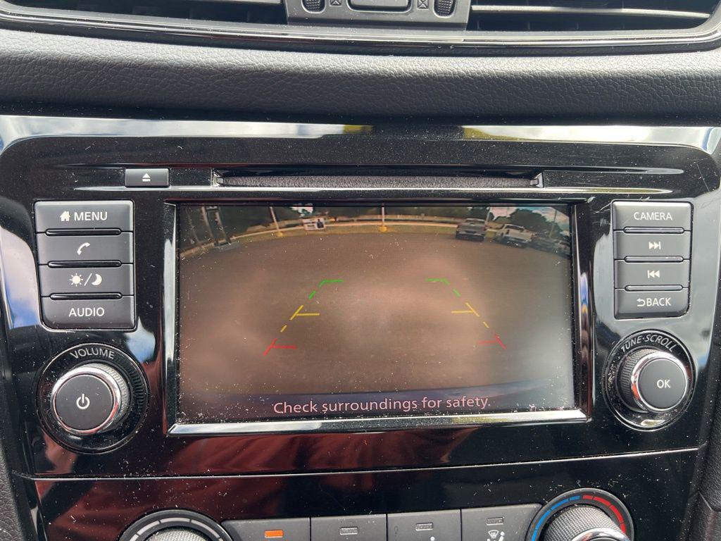 used 2020 Nissan Rogue car, priced at $15,887
