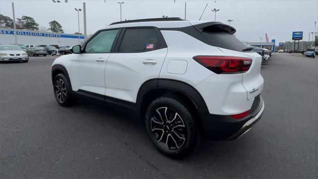 new 2025 Chevrolet TrailBlazer car, priced at $29,285