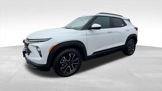 new 2025 Chevrolet TrailBlazer car, priced at $28,535