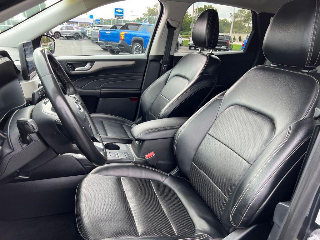 used 2022 Ford Escape car, priced at $20,995