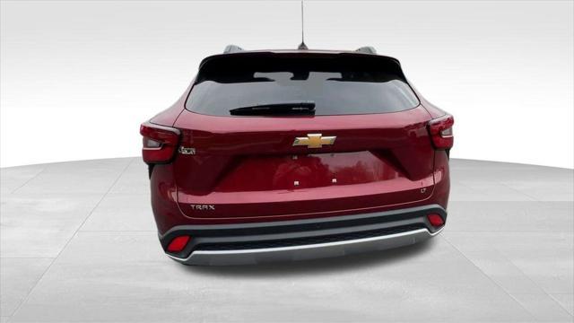 new 2025 Chevrolet Trax car, priced at $25,385