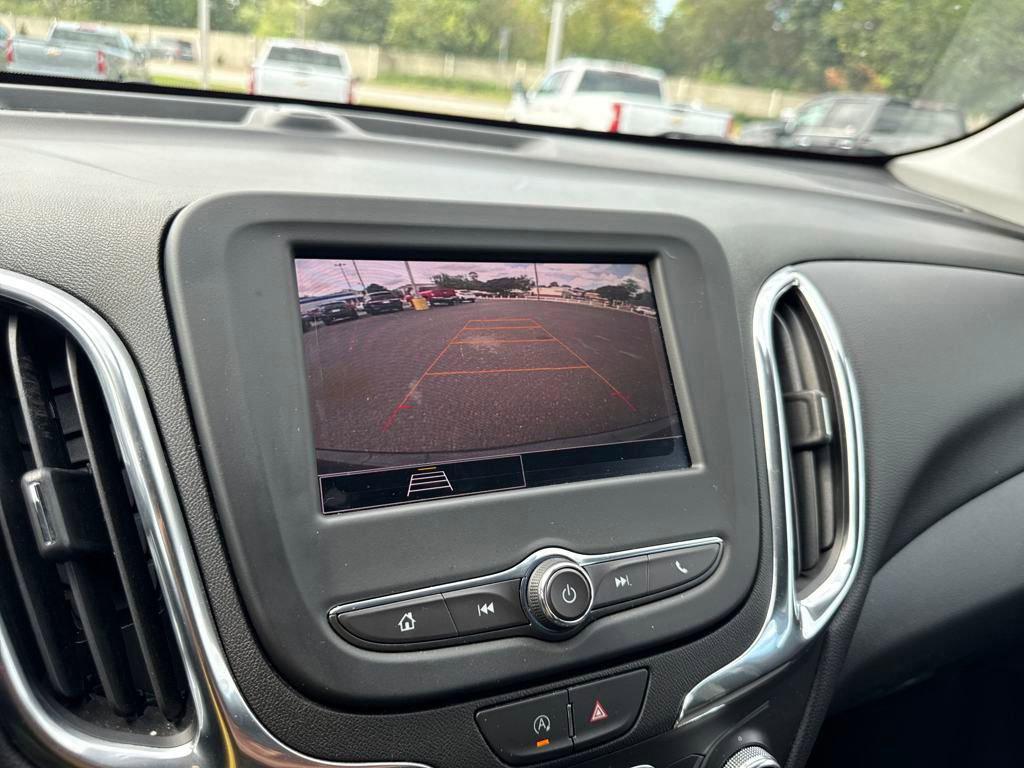 used 2022 Chevrolet Equinox car, priced at $22,091