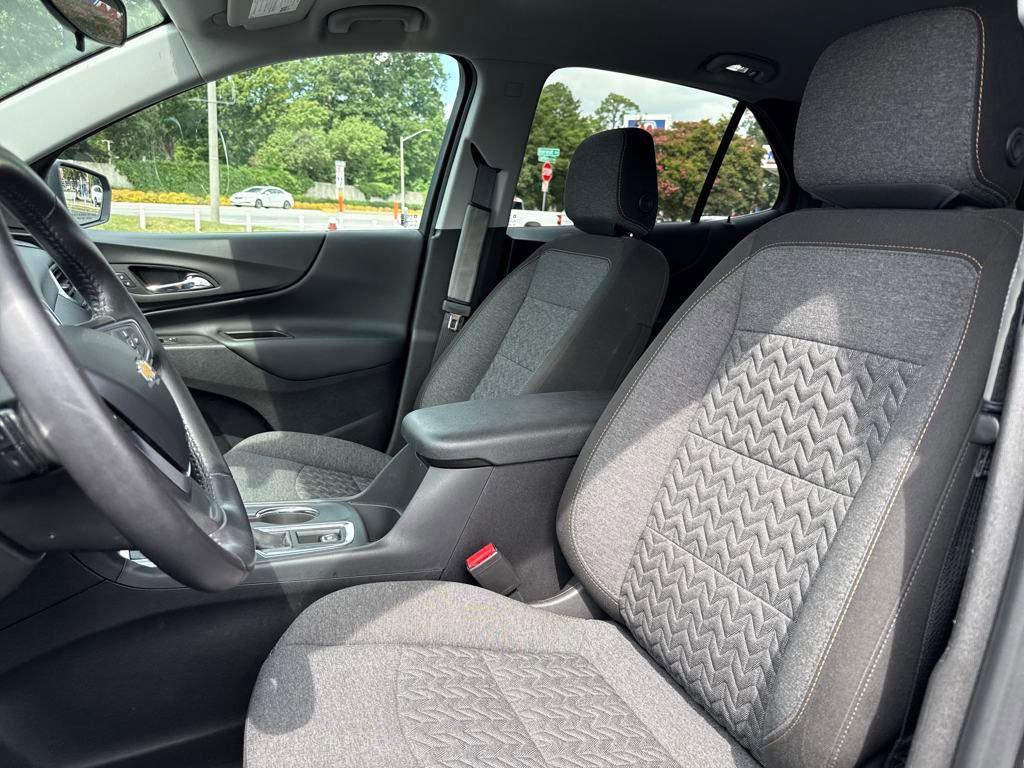 used 2022 Chevrolet Equinox car, priced at $22,091