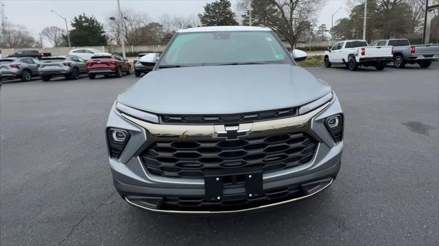 new 2025 Chevrolet TrailBlazer car, priced at $32,180
