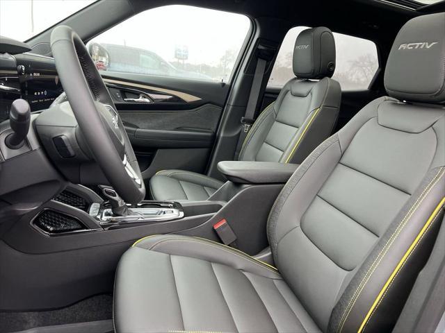 new 2025 Chevrolet TrailBlazer car, priced at $32,180