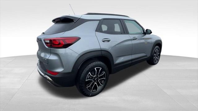 new 2025 Chevrolet TrailBlazer car, priced at $32,180
