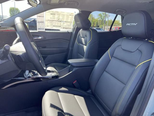 new 2025 Chevrolet Trax car, priced at $25,090