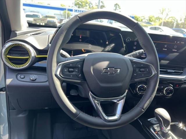 new 2025 Chevrolet Trax car, priced at $25,090