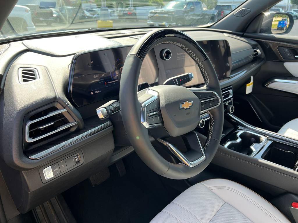 new 2025 Chevrolet Traverse car, priced at $57,593