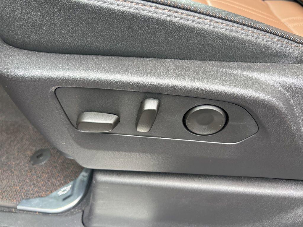 used 2025 Chevrolet Silverado 2500 car, priced at $65,200