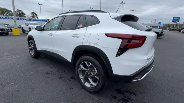 new 2025 Chevrolet Trax car, priced at $23,885