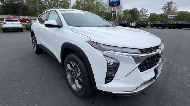 new 2025 Chevrolet Trax car, priced at $23,885