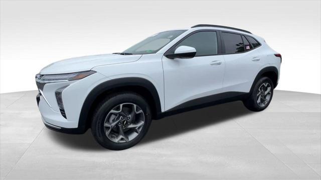 new 2025 Chevrolet Trax car, priced at $23,885