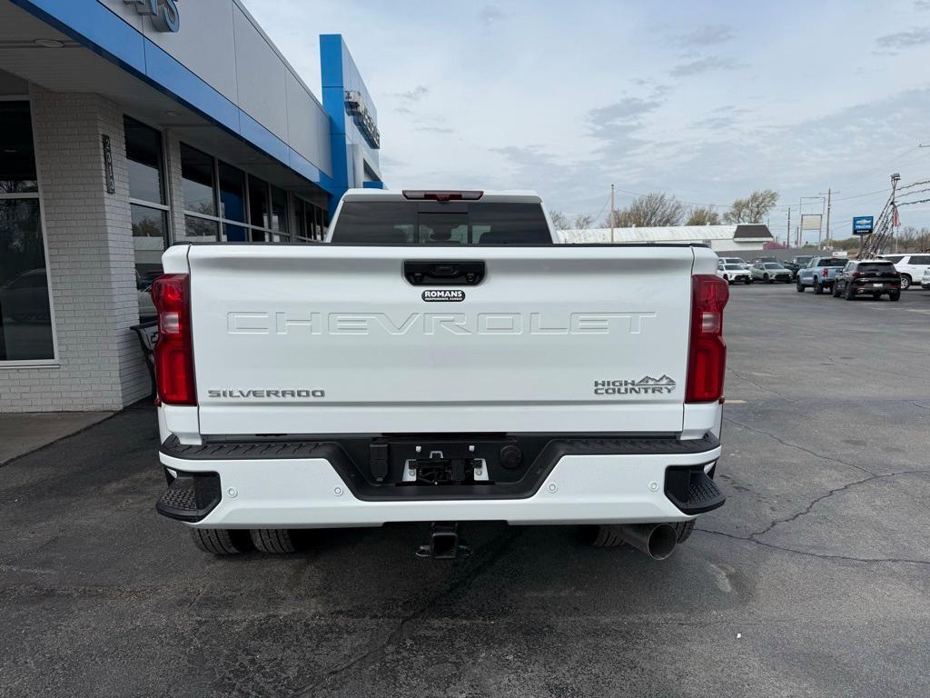 new 2025 Chevrolet Silverado 3500 car, priced at $90,000