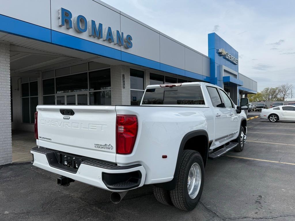 new 2025 Chevrolet Silverado 3500 car, priced at $90,000