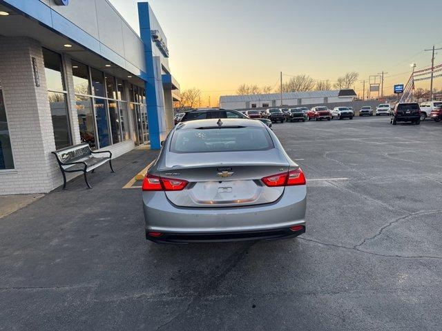 new 2025 Chevrolet Malibu car