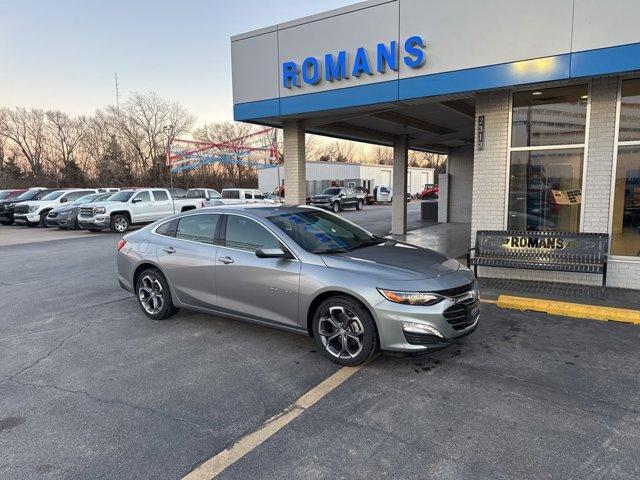 new 2025 Chevrolet Malibu car