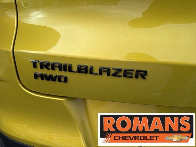 used 2023 Chevrolet TrailBlazer car, priced at $25,987