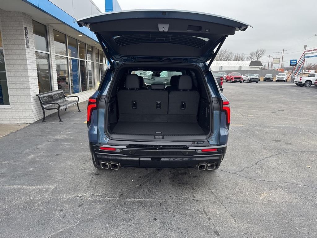 new 2025 Chevrolet Traverse car, priced at $54,899