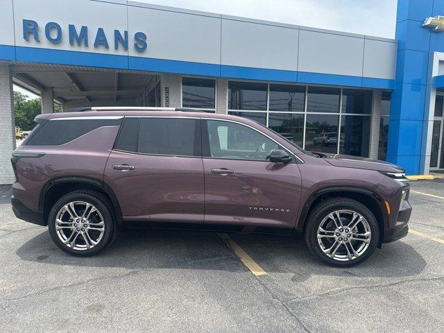 new 2025 Chevrolet Traverse car