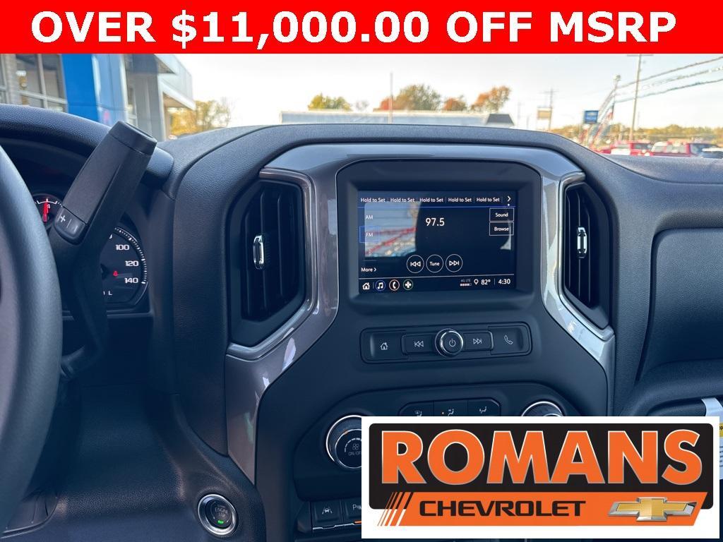 new 2025 Chevrolet Silverado 1500 car, priced at $31,250