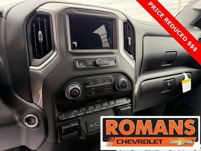new 2025 Chevrolet Silverado 1500 car, priced at $35,763