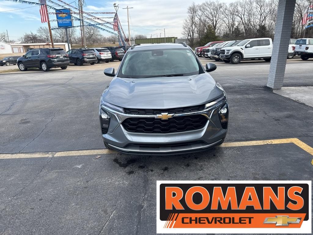 used 2025 Chevrolet Trax car, priced at $24,999