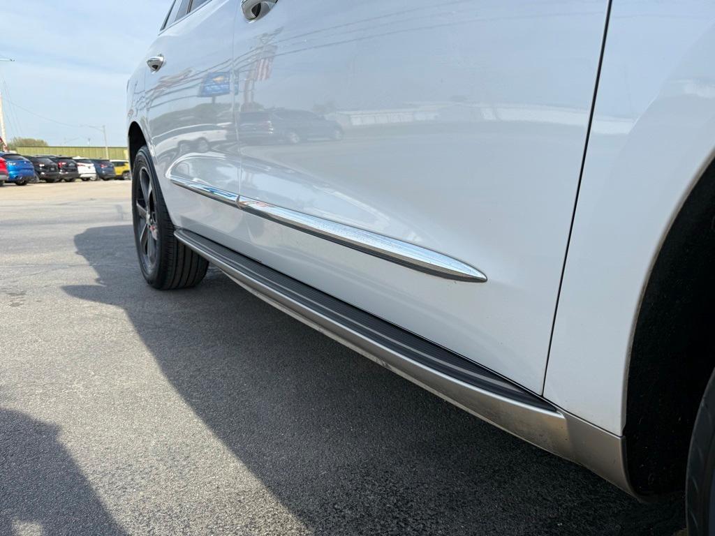 used 2022 Buick Enclave car, priced at $28,499