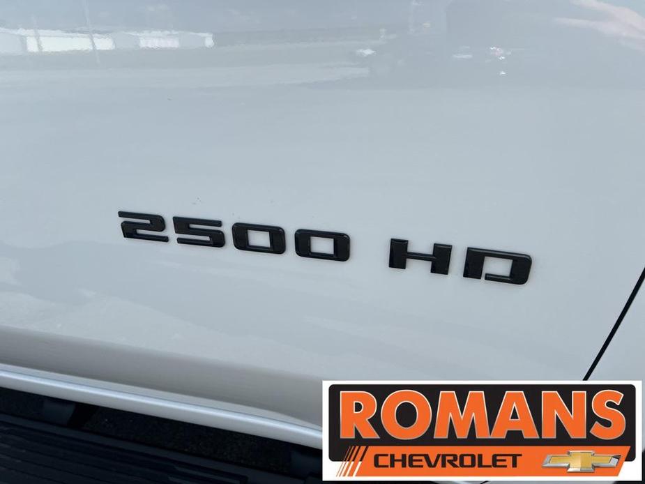 new 2024 Chevrolet Silverado 2500 car, priced at $64,000