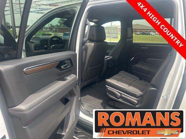 new 2025 Chevrolet Suburban car, priced at $86,132