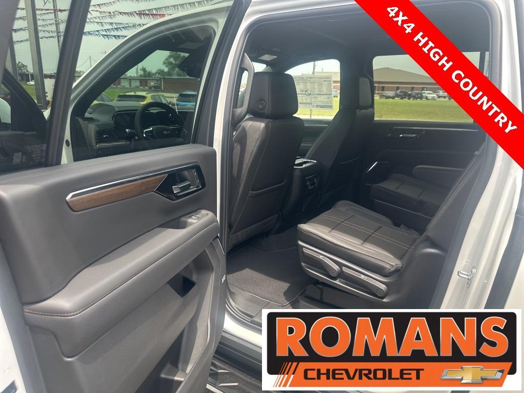 new 2025 Chevrolet Suburban car, priced at $86,132