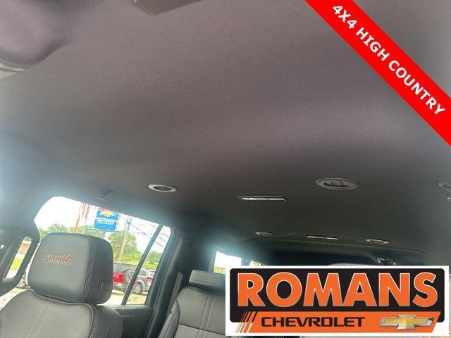 new 2025 Chevrolet Suburban car, priced at $86,132