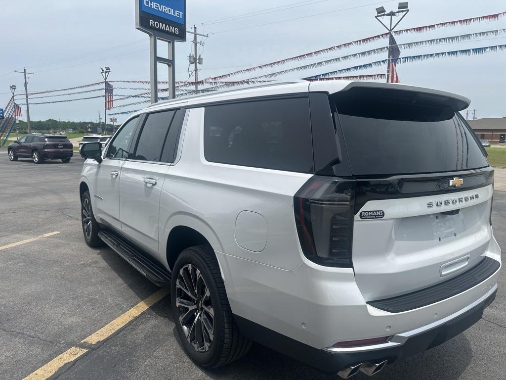 new 2025 Chevrolet Suburban car