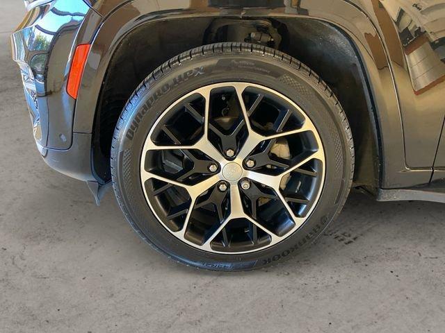 used 2023 Jeep Grand Cherokee car, priced at $40,994