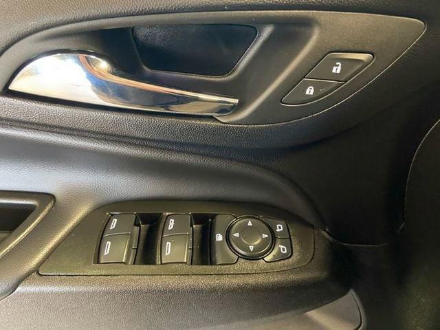 used 2024 Chevrolet Equinox car, priced at $26,500
