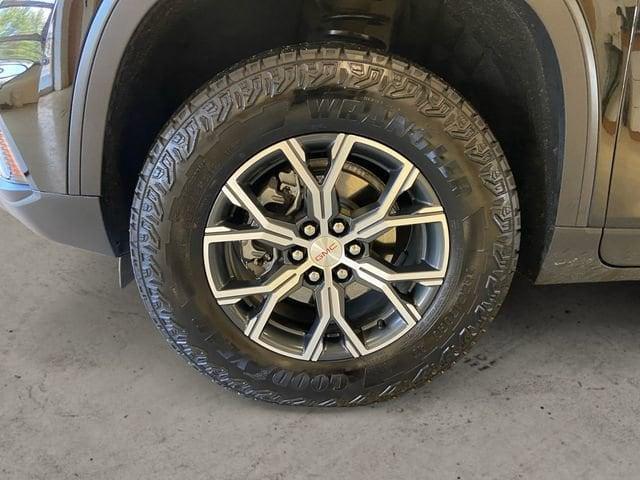 used 2025 GMC Acadia car, priced at $49,994