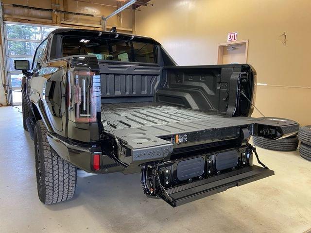 new 2025 GMC HUMMER EV Pickup car, priced at $96,690
