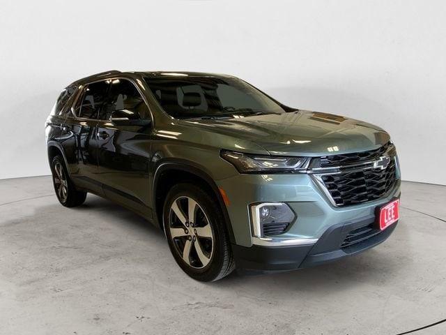 used 2022 Chevrolet Traverse car, priced at $33,999