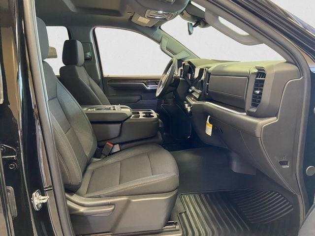 new 2025 GMC Sierra 1500 car, priced at $46,185