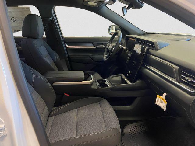 new 2025 GMC Terrain car, priced at $33,395