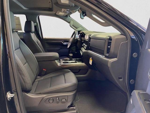 new 2025 GMC Sierra 1500 car, priced at $56,385