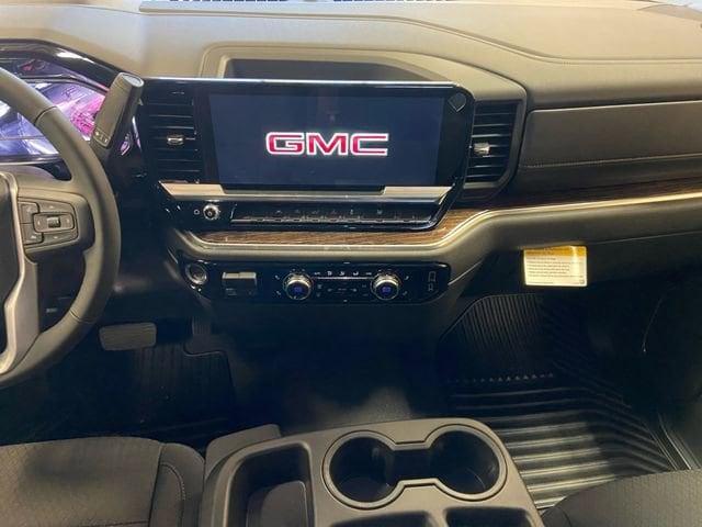 new 2025 GMC Sierra 1500 car, priced at $52,085