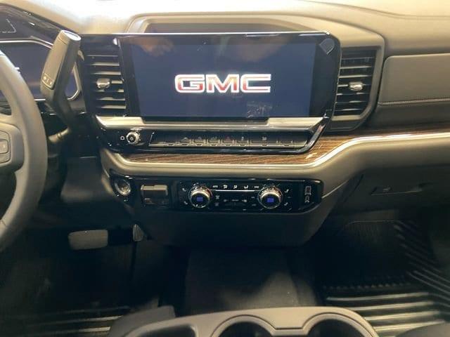 new 2026 GMC Sierra 1500 car, priced at $53,280
