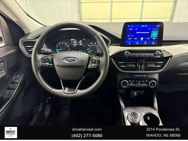 used 2022 Ford Escape car, priced at $21,900