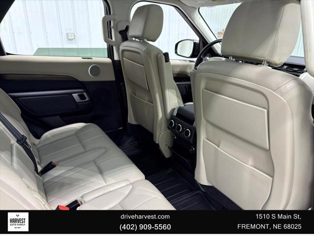 used 2018 Land Rover Discovery car, priced at $23,900