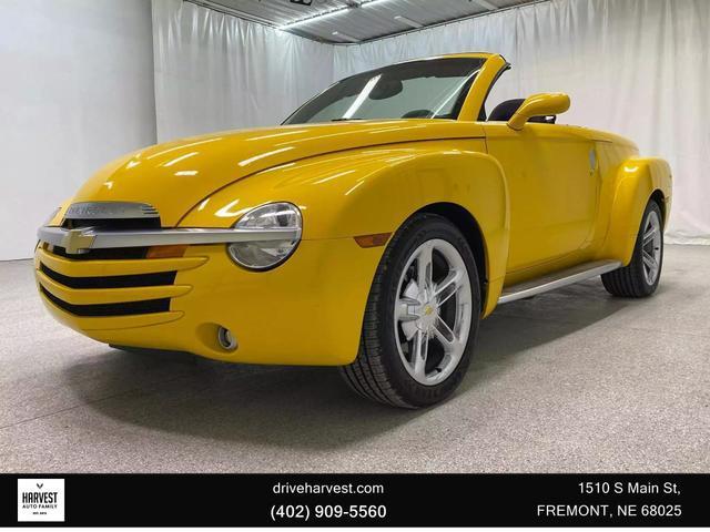 used 2004 Chevrolet SSR car, priced at $20,900