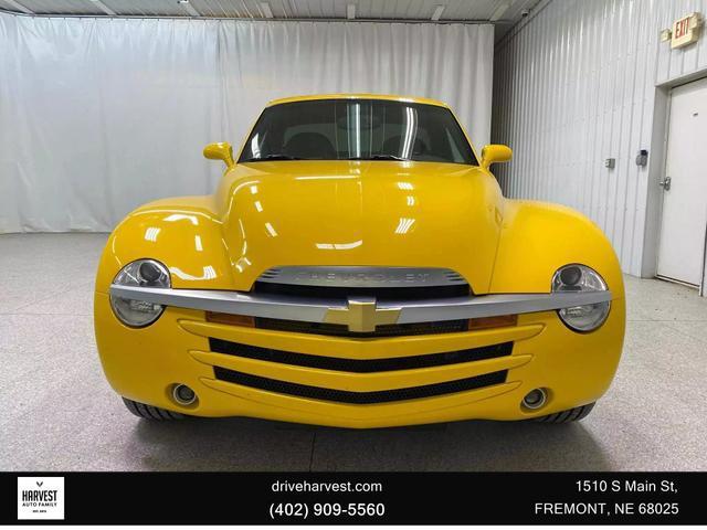 used 2004 Chevrolet SSR car, priced at $20,900