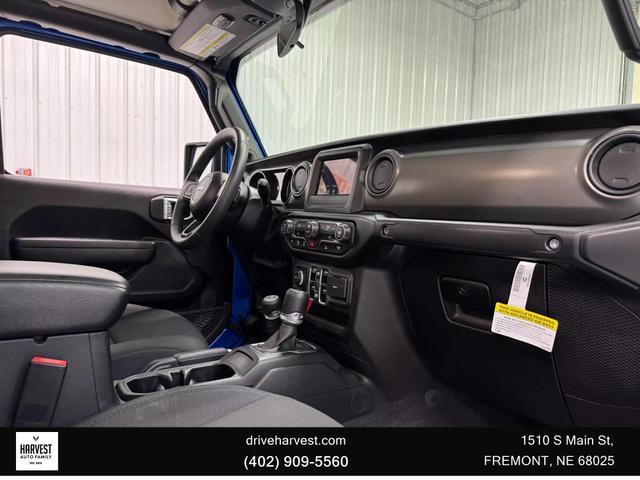 used 2022 Jeep Gladiator car, priced at $37,900